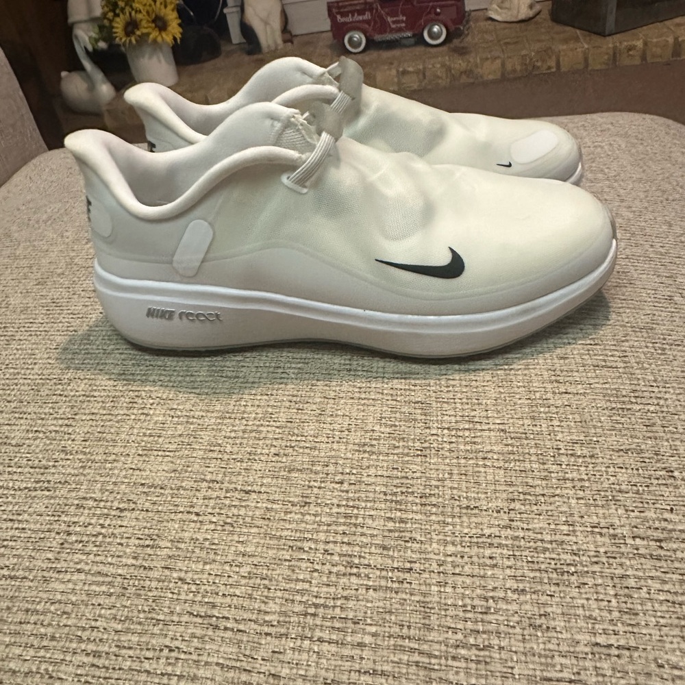 Nike Ladies React Tour golf shoes White